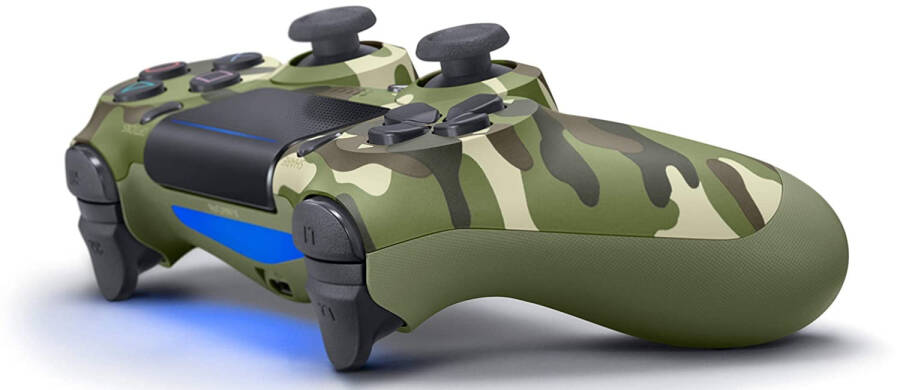 DualShock 4 Wireless Controller for PlayStation 4 - Green Camo - 1