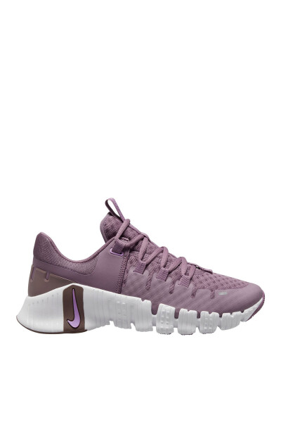 DV3950-500 W NIKE FREE METCON 5 - 8