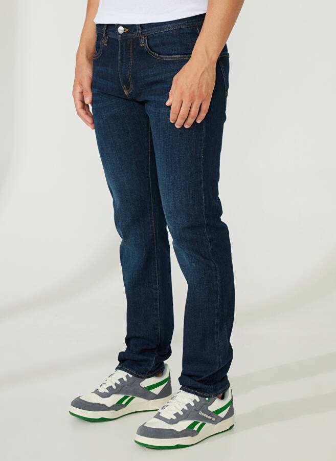 Джинсы мужские Armani Exchange Regular Fit Regular Rise Темно-синий 8NZJ13 1500-INDIGO DENIM - 3