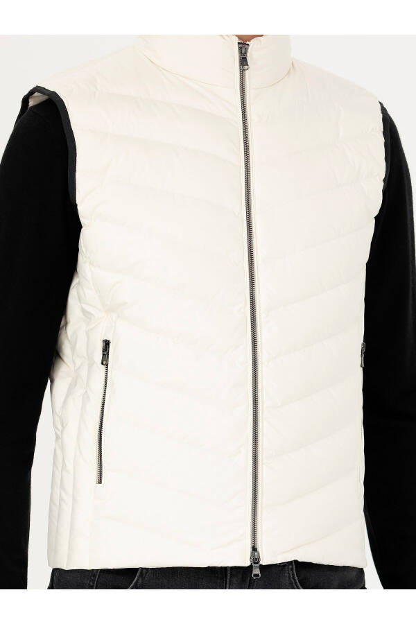 Ecru puffer vest - 7