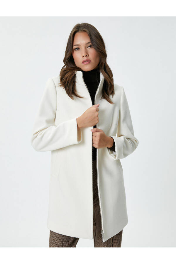 Ecru women's coat - 9