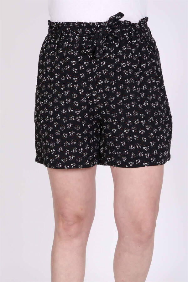 Elastic Waistband and Belt Shorts - 6