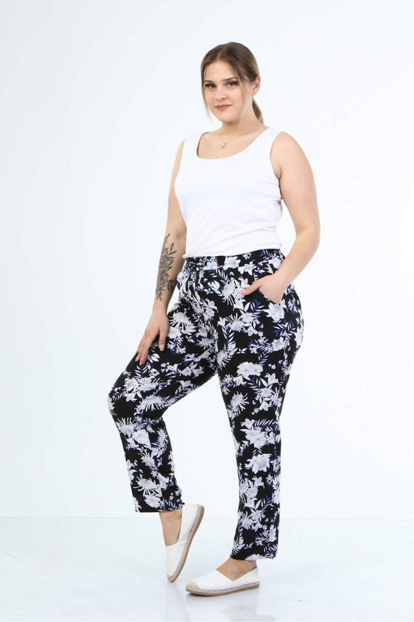 Elastic Waistband Pocket Pants - 2