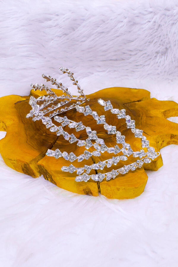 Elegant and Chic Bridal Crown and Hair Accessory with Crystal Stones - 16