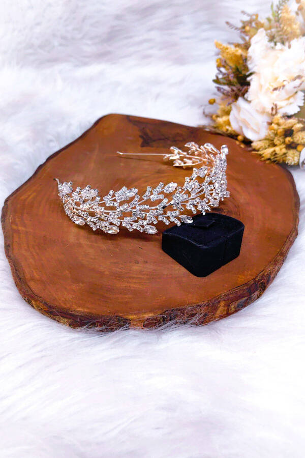 Elegant and Stylish Bridal Crown with Crystal Stones - 4