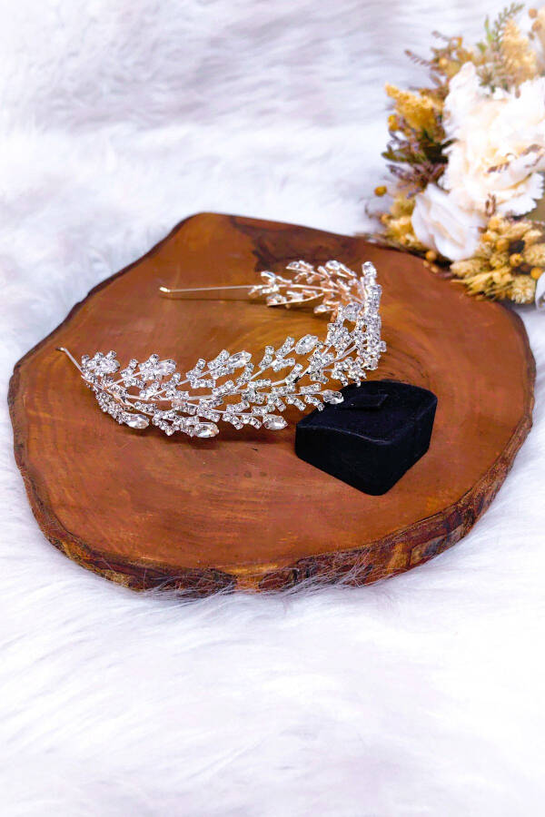 Elegant and Stylish Bridal Crown with Crystal Stones - 5