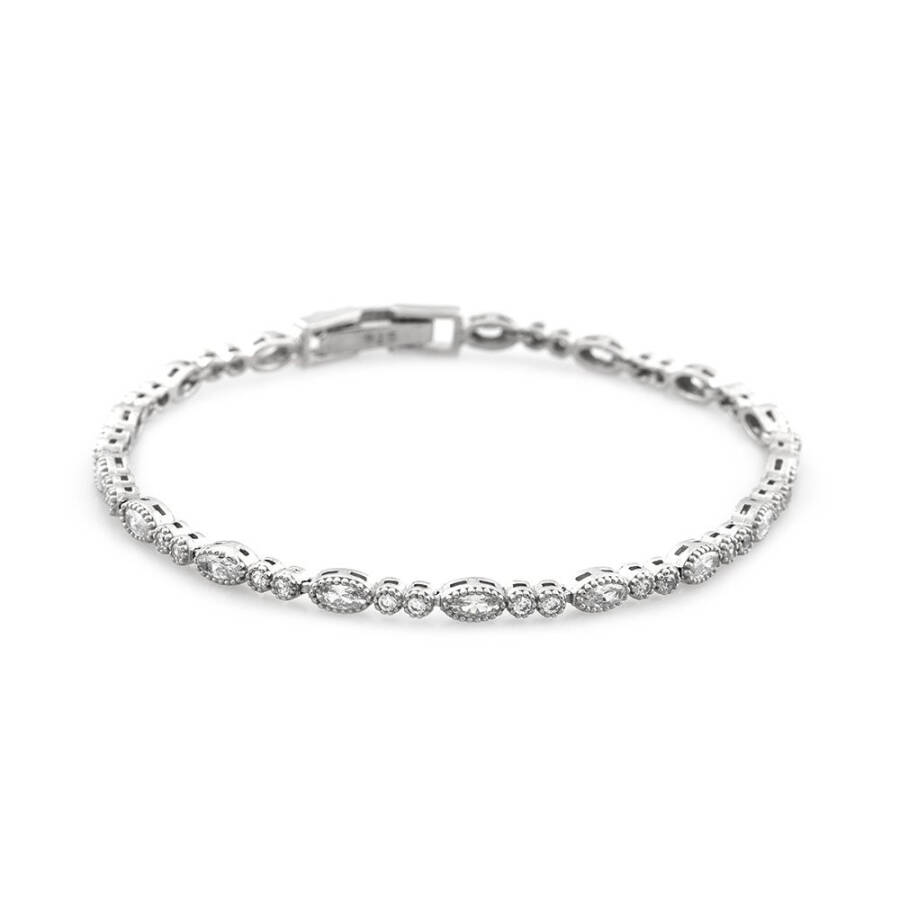 Elegant Design Full Circle 925 Sterling Silver Women's Bracelet with White Zircon Stones - 9