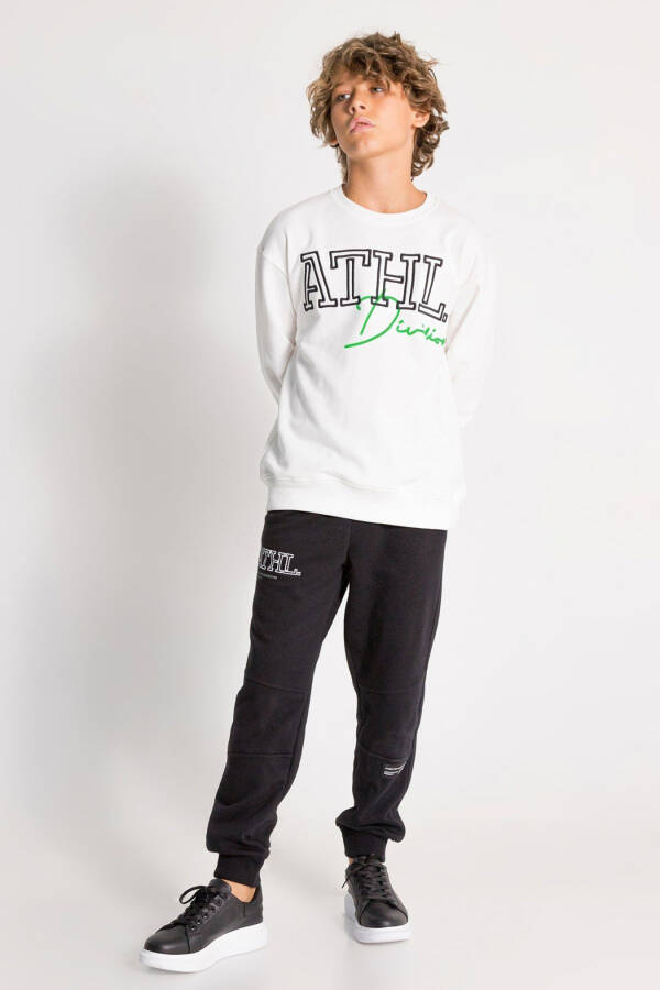 Embroidered Men's Sweatshirt with BOLUMA - 6