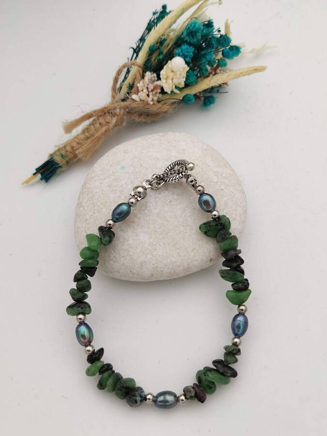 Emerald and Black Pearl Healing Bracelet - 2