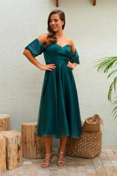 Emerald Low-Sleeved Organza Engagement Dress - 3