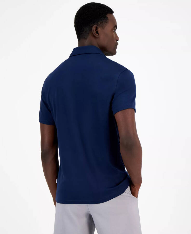 Erkaklar uchun AlfaTech Stretch Solid Polo Ko'ylak, Modazone uchun yaratilgan, Neo Navy - 2