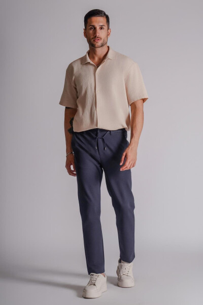 Erkek Yandan Cepli Beli Lastikli Relaxed Fit Chino Pantolon Lacivert - 1