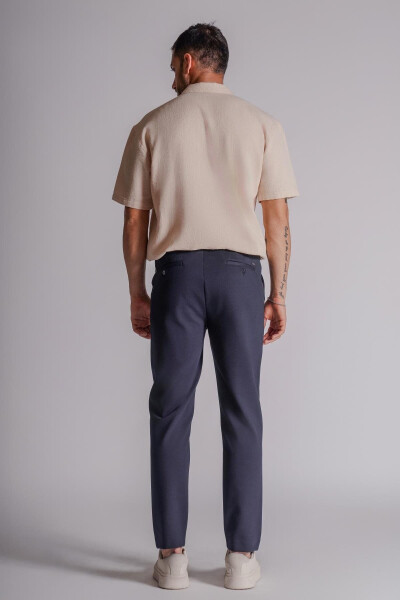 Erkek Yandan Cepli Beli Lastikli Relaxed Fit Chino Pantolon Lacivert - 3