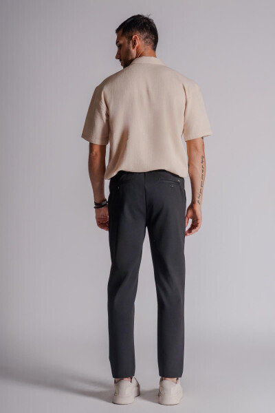 Erkek Yandan Cepli Beli Lastikli Relaxed Fit Chino Pantolon Siyah - 11