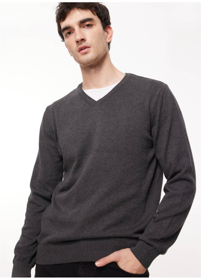 Fabrika V-Neck Regular Plain Anthracite Melange Men's Sweater - 13