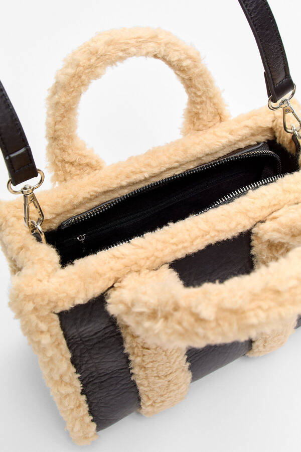 Faux fur tote bag - 5