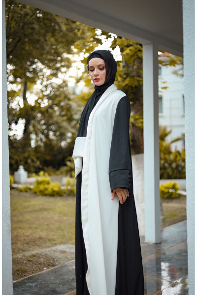 Ferace abaya in black and white - 4