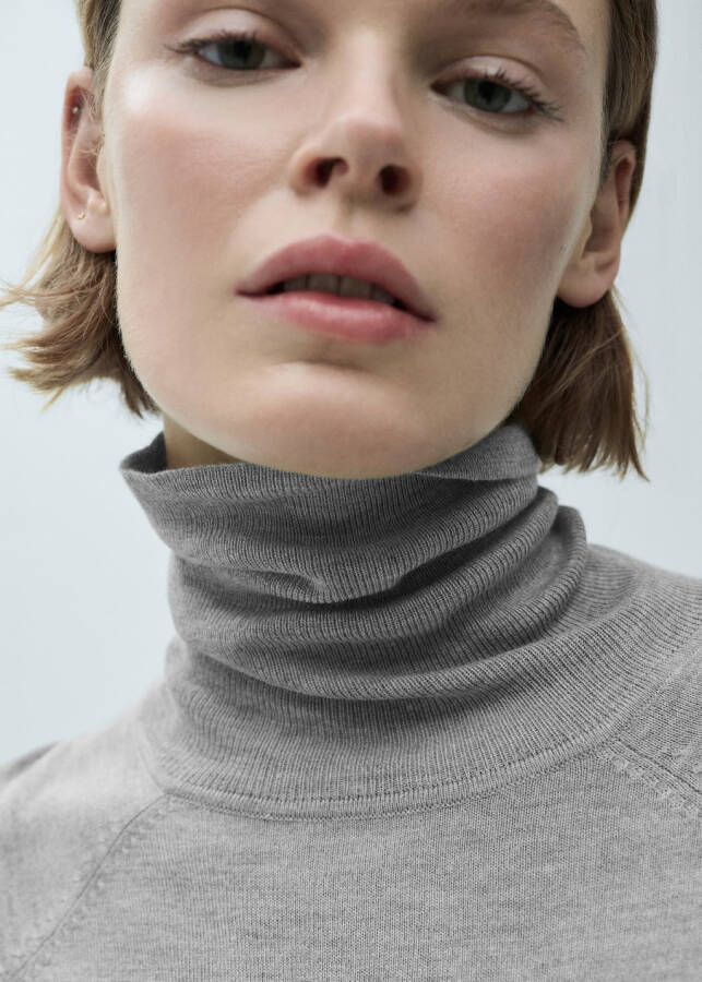 Fine knit turtleneck sweater - light heather grey - 75