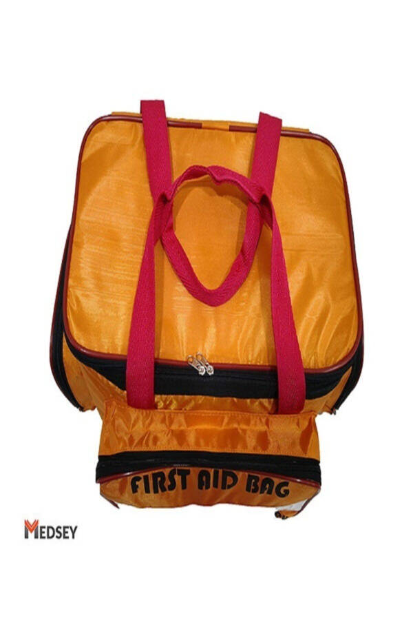 First Aid Emergency Trauma Bag Att - 3