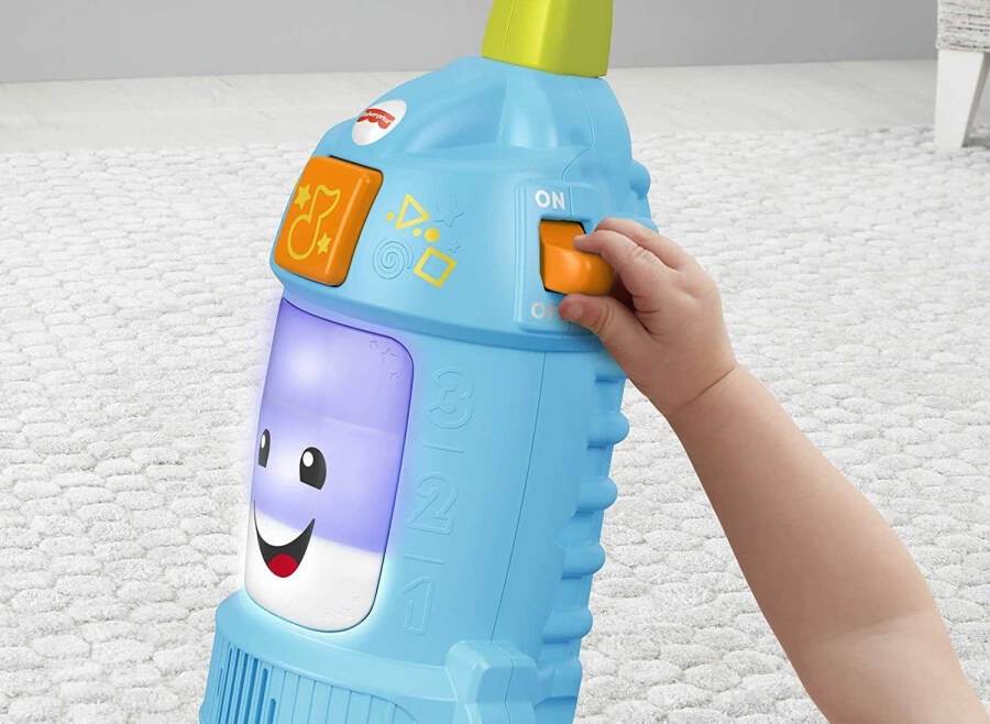 Fisher Price Eğlen ve Öğren Serisinden Türkçe Konuşan Neşeli Süpürge - 6