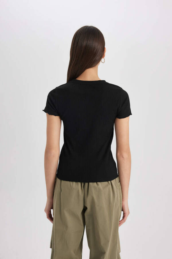 Fitted Crew Neck Fitted Cashmere Short Sleeve T-Shirt Black - 6