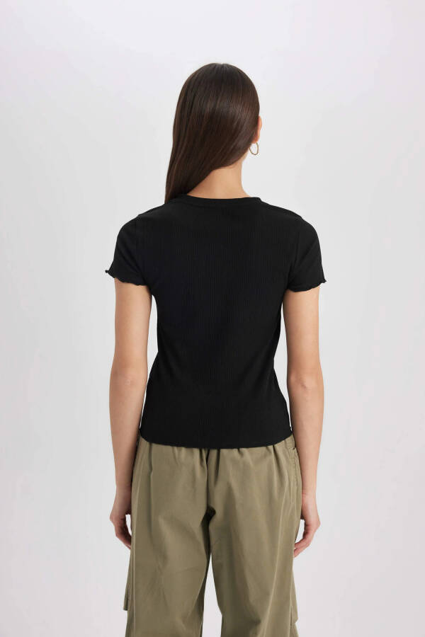 Fitted Crew Neck Fitted Cashmere Short Sleeve T-Shirt Black - 10