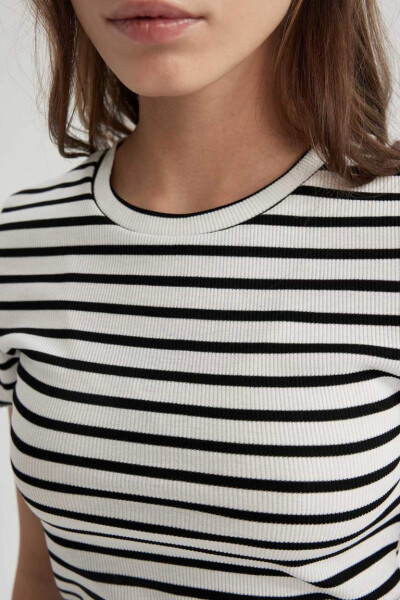 Fitted Crew Neck Striped Ribbed Cashmere Short Sleeve T-Shirt Oq - 5