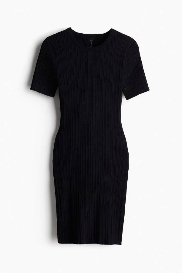 Fitted dress with elastic rib detail - 4