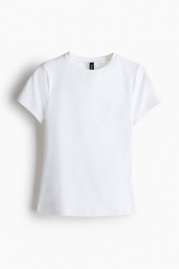 Fitted T-Shirt - 4