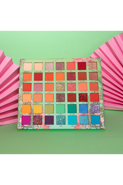 Flamingo Holiday Makeup Palette 42 Colors - 5