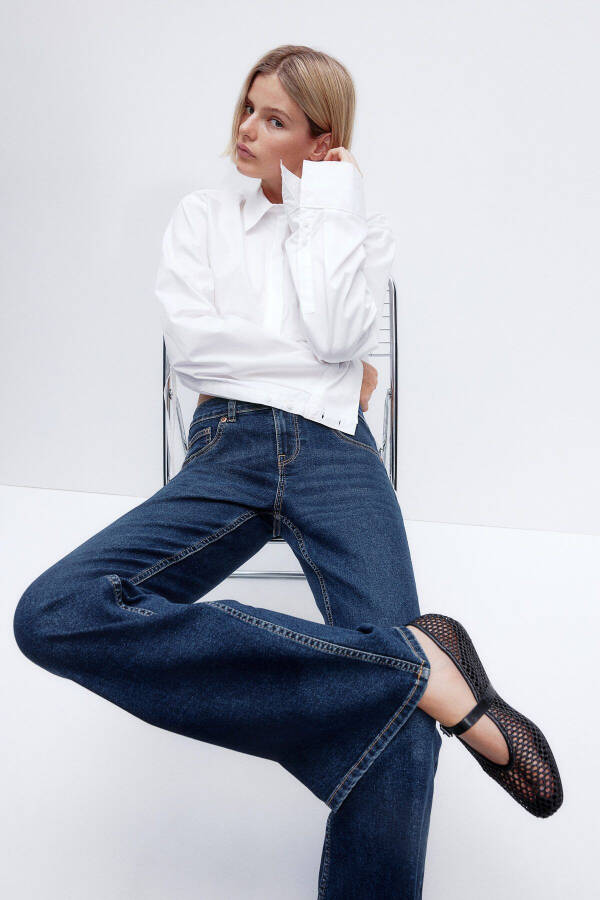 Flared Low Jeans - 1