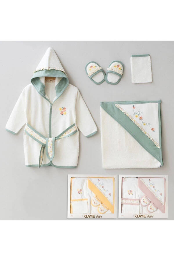 Flower Embroidered Gaye Baby Towel Bathrobe Set Organic Antibacterial - Baby Birth Gift - 7