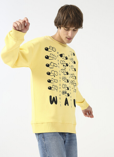 Fluffy Crew Neck Oversized Printed Light Yellow Men's Fleece Sweatshirt - 1