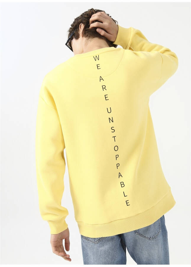 Fluffy Crew Neck Oversized Printed Light Yellow Men's Fleece Sweatshirt - 11