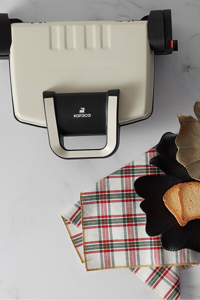 Future Essential Toaster Matte Cream 1800 W - 10