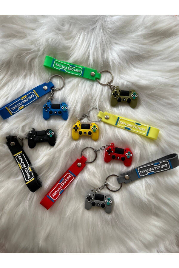 Gamepad Keychain (Randomly Shipped) - 1