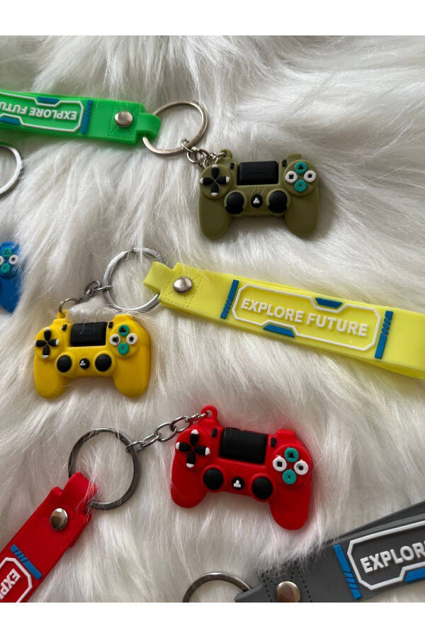 Gamepad Keychain (Randomly Shipped) - 3