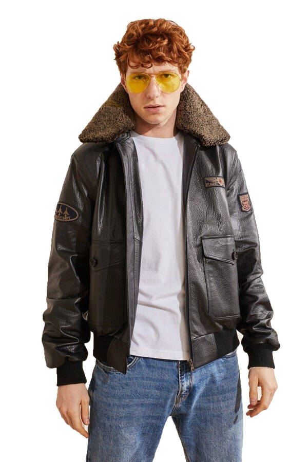 Genuine leather, fur-collared aviator jacket. - 2