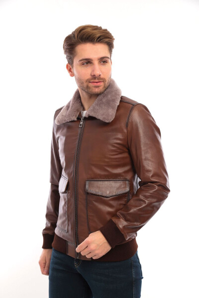 Genuine leather men's jacket with a fur collar. - 4