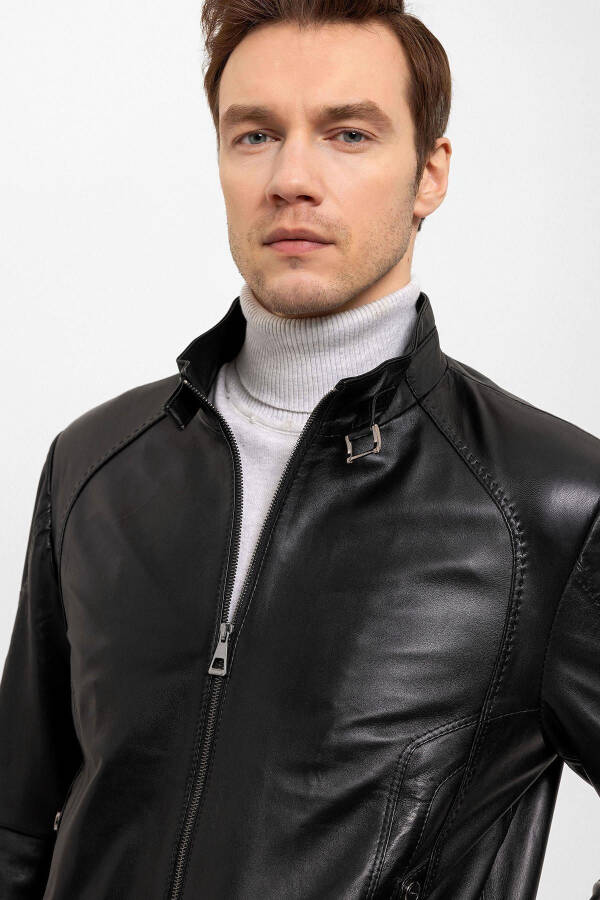 Genuine leather men's jacket with black jade collar buckle. - 3