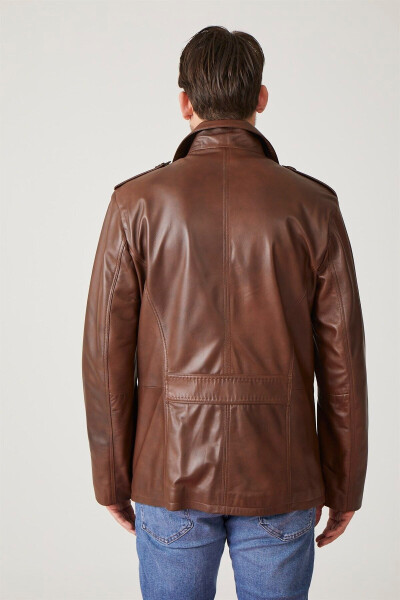 Genuine leather men's jacket with epaulets, buttoned lining and pockets. - 4