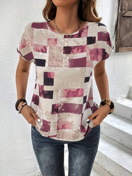 Geometric patterned, short-sleeved, crew neck, supreme blouse. - 2