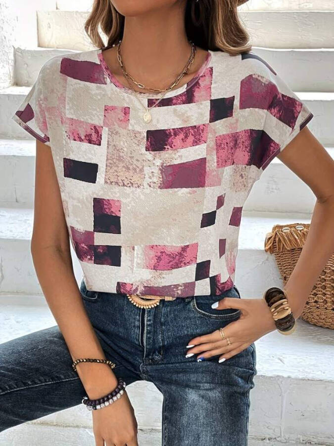 Geometric patterned, short-sleeved, crew neck, supreme blouse. - 5