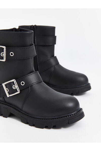 Girls' faux leather zipper boots. - 6