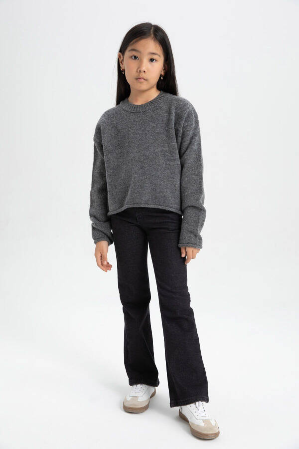 Girls' Standard Fit Crew Neck Sweater C6908A824AU - 2