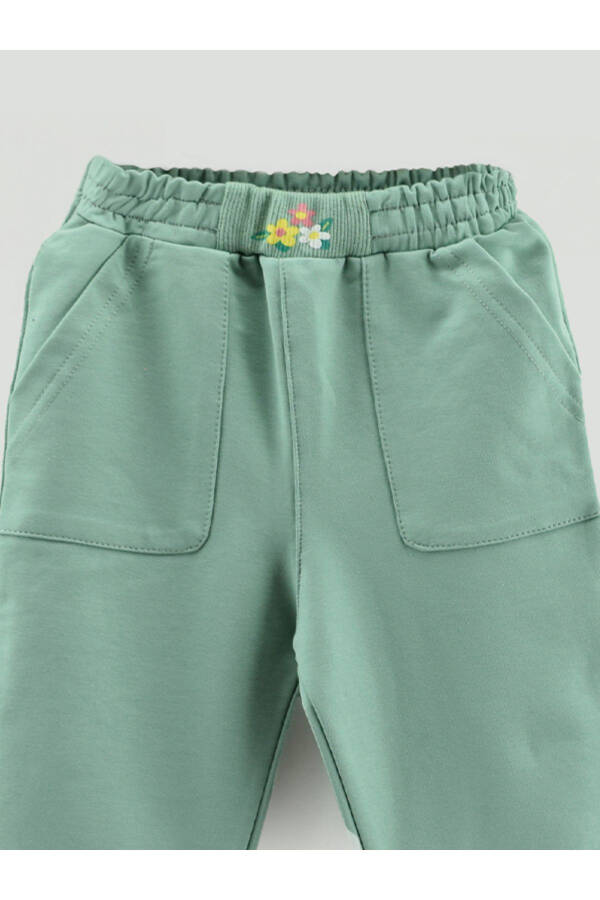 Girls' Sweatpants with Belt and Ribbed Floral Print and Pockets - 5