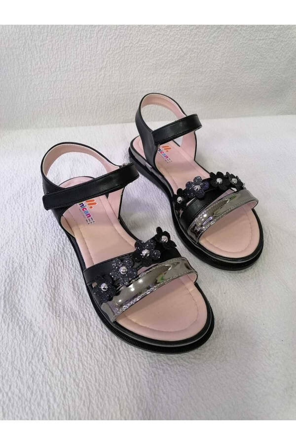 Glittery Flower Padded Sole Girl Sandals - 1