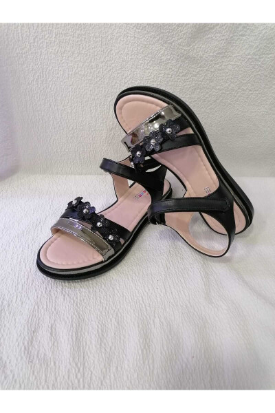 Glittery Flower Padded Sole Girl Sandals - 3