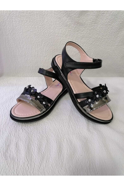 Glittery Flower Padded Sole Girl Sandals - 4