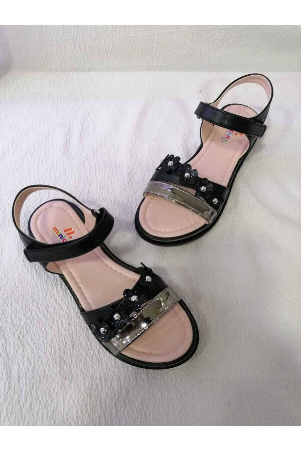 Glittery Flower Padded Sole Girl Sandals - 5